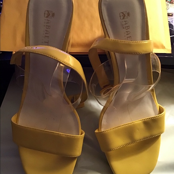 ABAETE T -Strap Wedge Heel shoes sz 8 - Picture 2 of 11